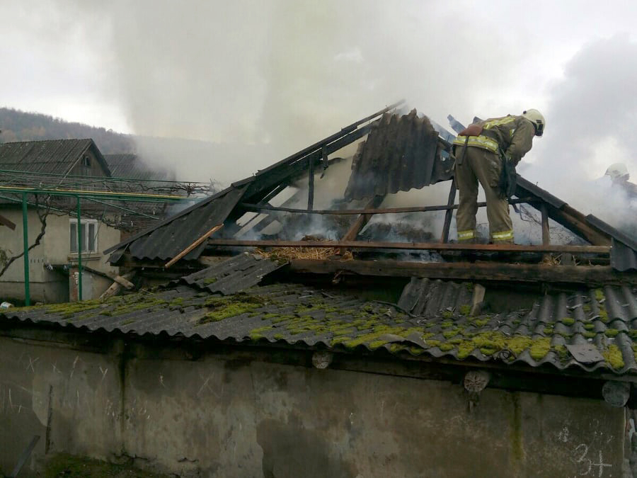 Пильний чоловік повідомив рятувальників про пожежу Пильний чоловік повідомив рятувальників про пожежу
