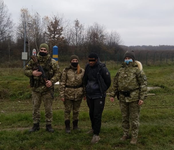 На кордоні зі Словаччиною затримали іноземця На кордоні зі Словаччиною затримали іноземця