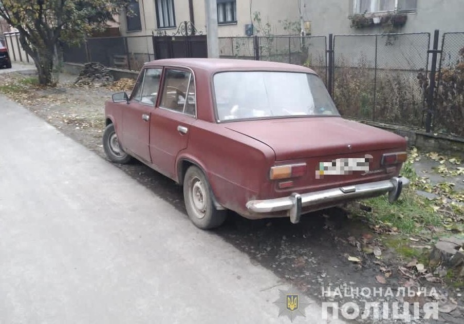 У Мукачеві від чоловіка вкрали машину У Мукачеві від чоловіка вкрали машину