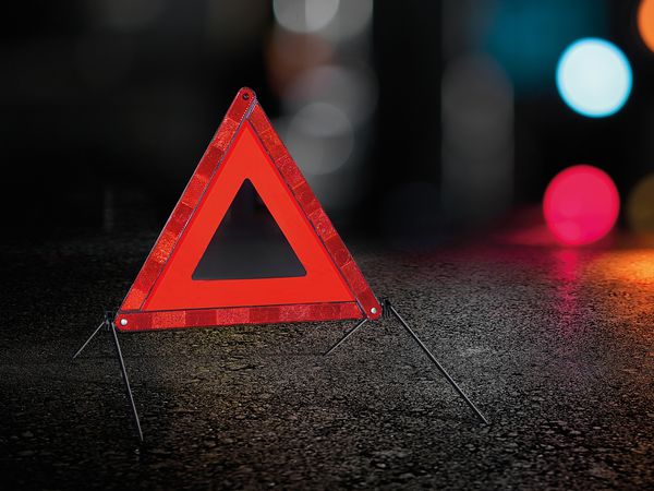 ЗМІ повідомляють про потрійну аварію на Закарпатті ЗМІ повідомляють про потрійну аварію на Закарпатті