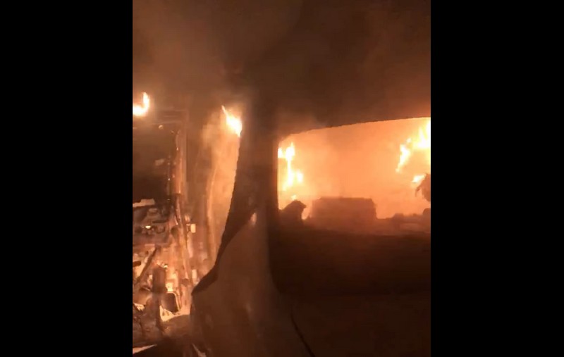 Закарпатському активісту вночі підпалили авто: опубліковано відео Закарпатському активісту Михайлу Чокнадію вночі підпалили авто: опубліковано відео