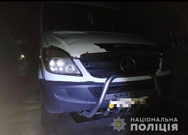 Від удару школяра відкинуло в русло потічка – юнак втопився: подробиці трагічної події на Закарпатті Від удару школяра відкинуло в русло потічка – юнак втопився: подробиці трагічної події на Закарпатті