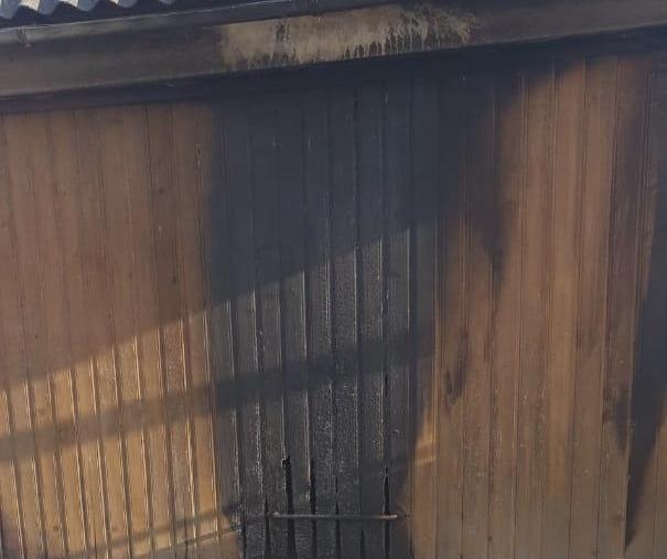 Поліція показала фото ще одного підпалу у селі Поліція показала фото ще одного підпалу у селі
