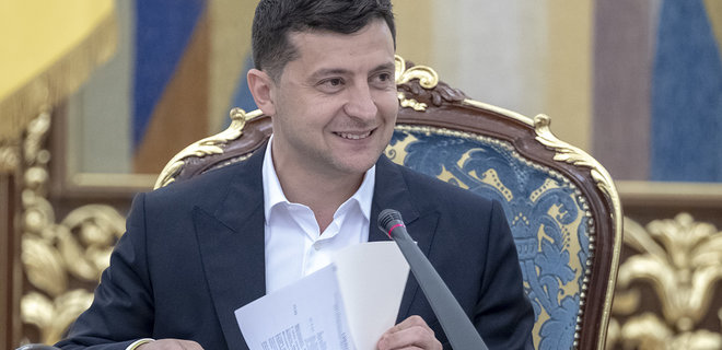Президент Володимир Зеленський відзначив п’ятьох закарпатських медиків Президент Володимир Зеленський відзначив п’ятьох закарпатських медиків
