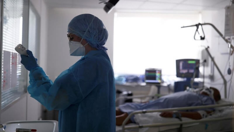 Одна з районних лікарень на Закарпатті майже вщент заповнена хворими на COVID-19