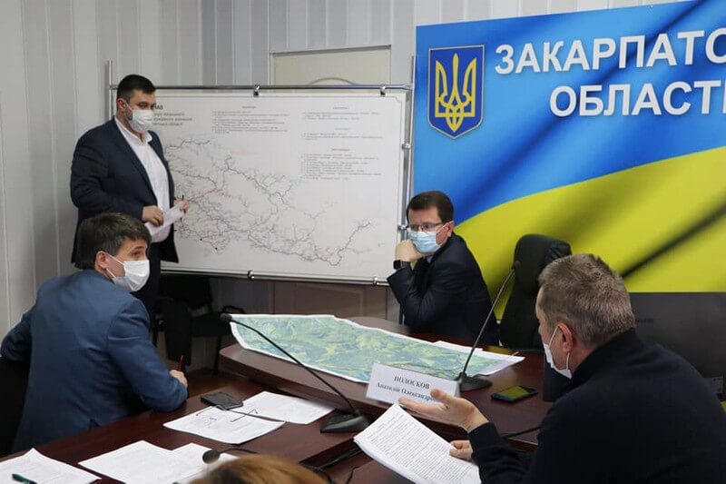 У Закарпатській ОДА розробляли стратегію дорожнього кільця, яке з’єднає три області У Закарпатській ОДА розробляли стратегію дорожнього кільця, яке з’єднає три області
