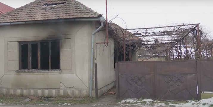 Містяни розповіли про загадкову пожежу у Мукачеві Містяни розповіли про загадкову пожежу у Мукачеві