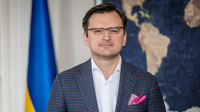 Для українців стартує безвіз до ще двох країн, — Кулеба Для українців стартує безвіз до ще двох країн, — Кулеба