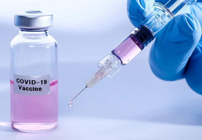 Вакцина для відомих людей: Ляшко пояснив, звідки беруться "надлишки"