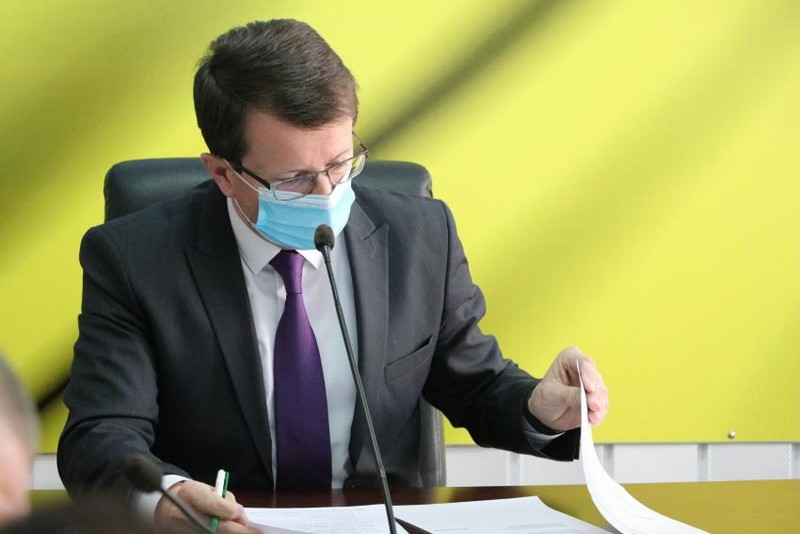 Закрити продовольчі ринки і дитсадки: голова Закарпатської ОДА зібрав позачергове засідання регіональної комісії ТЕБ та НС Закрити продовольчі ринки і дитсадки: голова Закарпатської ОДА зібрав позачергове засідання регіональної комісії ТЕБ та НС
