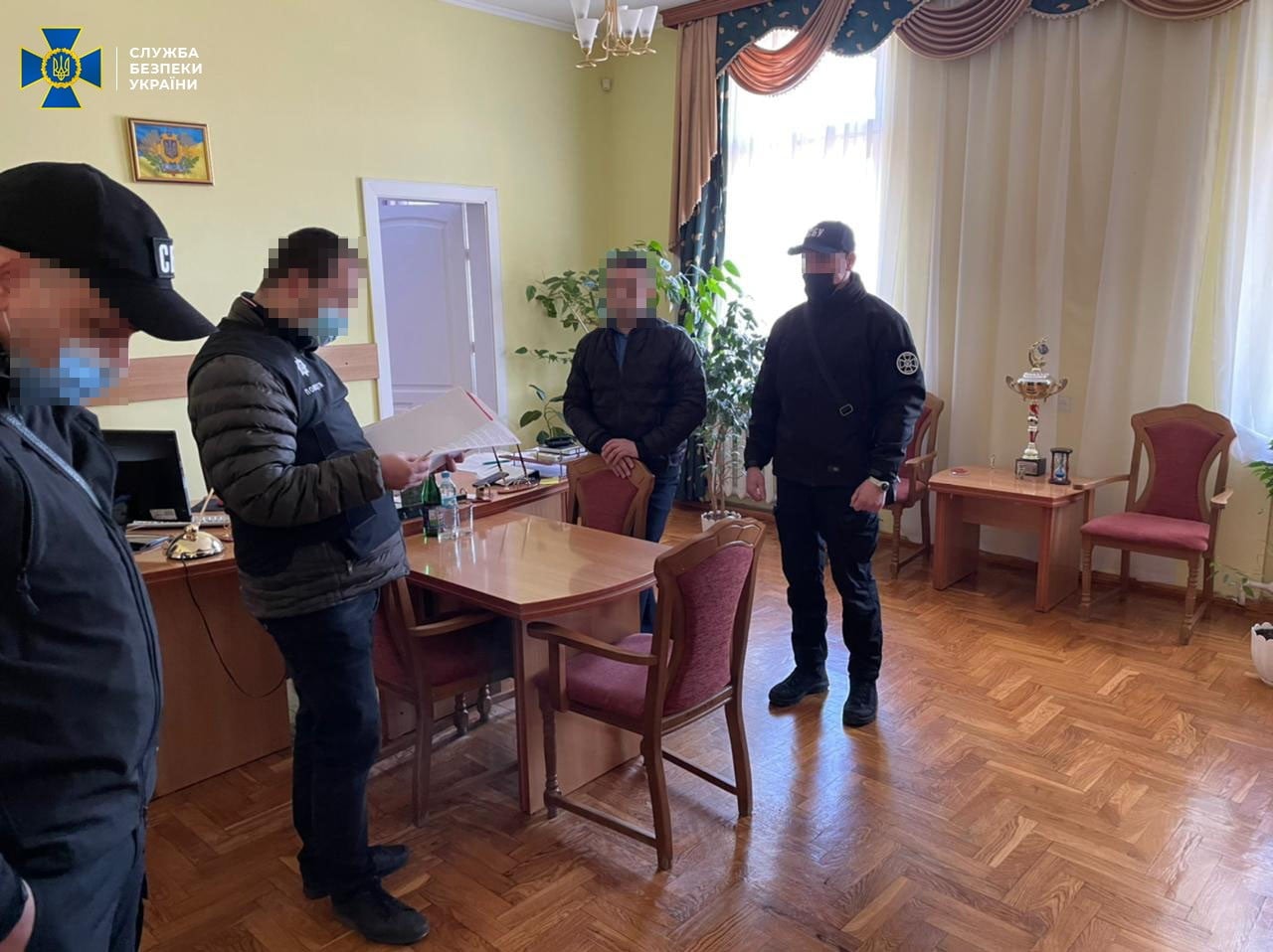 В Ужгороді викрили масштабну аферу: в СБУ розповіли подробиці В Ужгороді викрили масштабну аферу: в СБУ розповіли подробиці