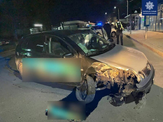 П’яна, як чіп, жінка скоїла аварію П’яна, як чіп, жінка скоїла аварію