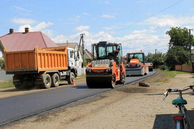 В області розпочали ремонт однієї з доріг В області розпочали ремонт однієї з доріг