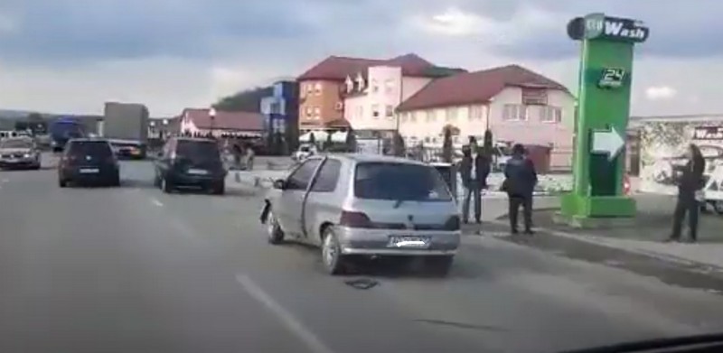 У Мукачеві сталась ДТП. Опубліковано відео У Мукачеві сталась ДТП. Опубліковано відео
