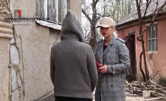 Дівчина, яку зґвалтували у Виноградові, розповіла подробиці моторошного злочину Дівчина, яку зґвалтували у Виноградові, розповіла подробиці моторошного злочину
