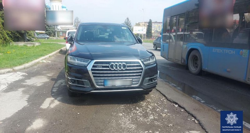 Посеред Ужгорода виявили авто, яке розшукував Інтерпол Посеред Ужгорода виявили авто, яке розшукував Інтерпол