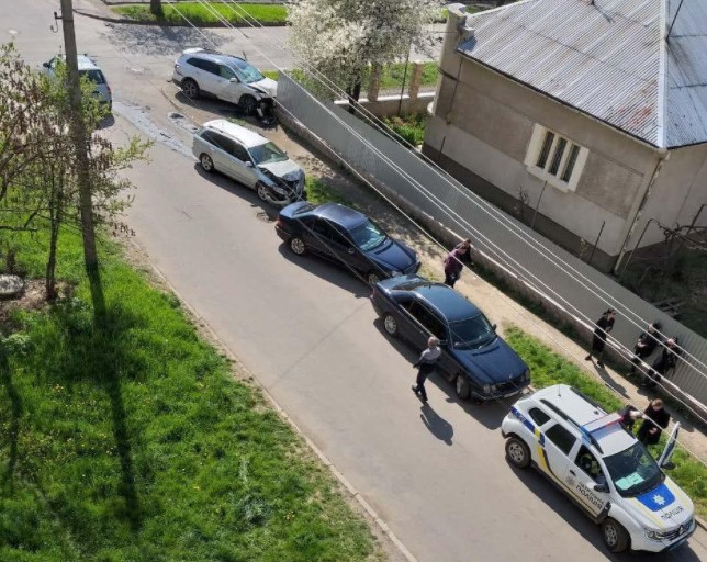 На одному з перехресть Ужгорода сталась аварія На одному з перехресть Ужгорода сталась аварія