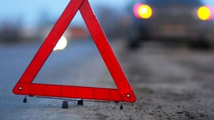 Поблизу однієї зі шкіл Мукачева сталась аварія Поблизу однієї зі шкіл Мукачева сталась аварія