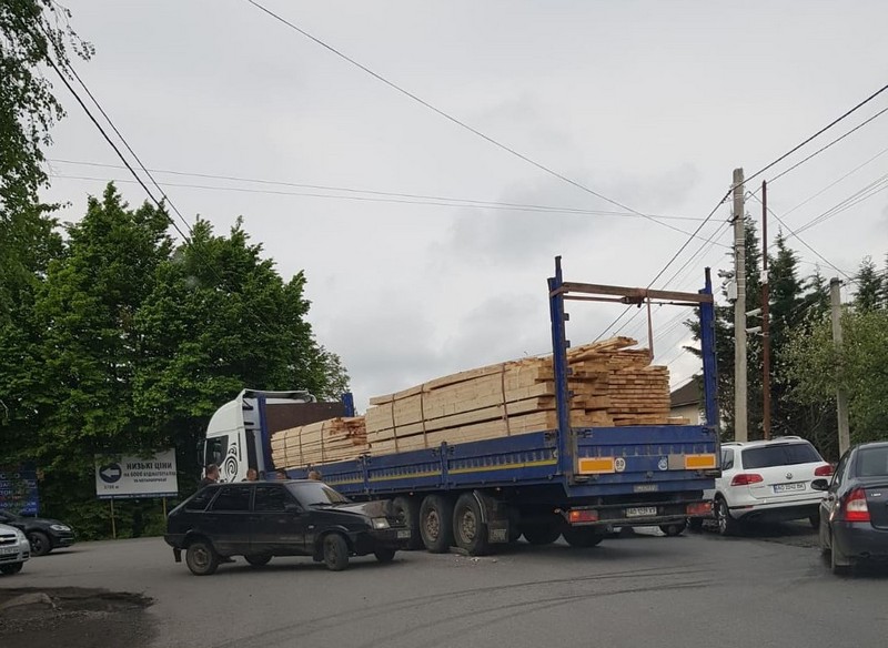 ФОТО: Увага радар Вранці у Мукачеві сталась ДТП