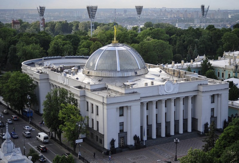 Верховна Рада сьогодні може звільнити трьох міністрів Верховна Рада сьогодні може звільнити трьох міністрів