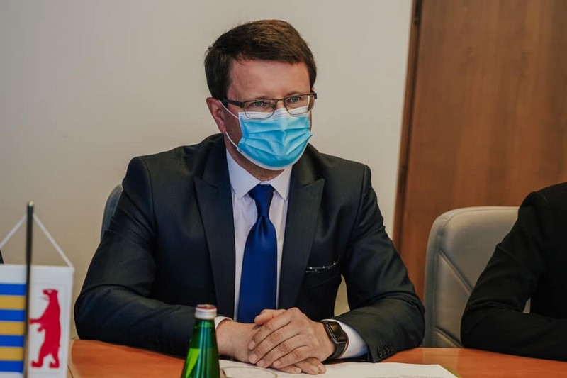 Голова Закарпатської ОДА разом із командою відвідав сусідню Словаччину Голова Закарпатської ОДА разом із командою відвідав сусідню Словаччину