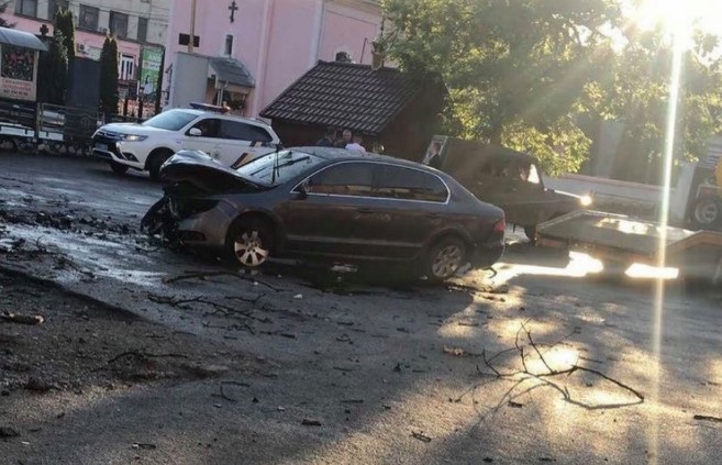 Їхав на шаленій швидкості: момент карколомної ДТП потрапив на відео Їхав на шаленій швидкості: момент карколомної ДТП на Закарпатті потрапив на відео