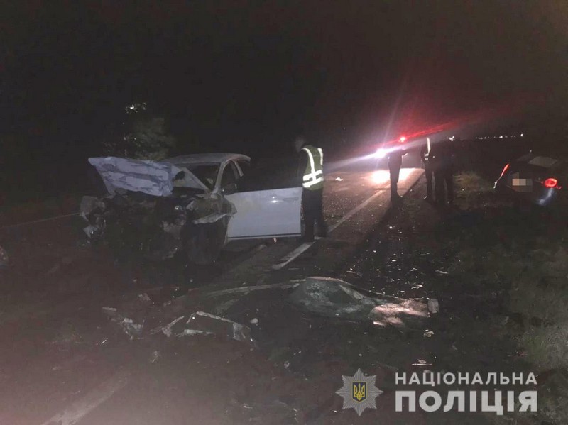 Вночі неподалік Мукачева сталась моторошна ДТП. Загинуло двоє людей Вночі неподалік Мукачева сталась моторошна ДТП. Загинуло двоє людей