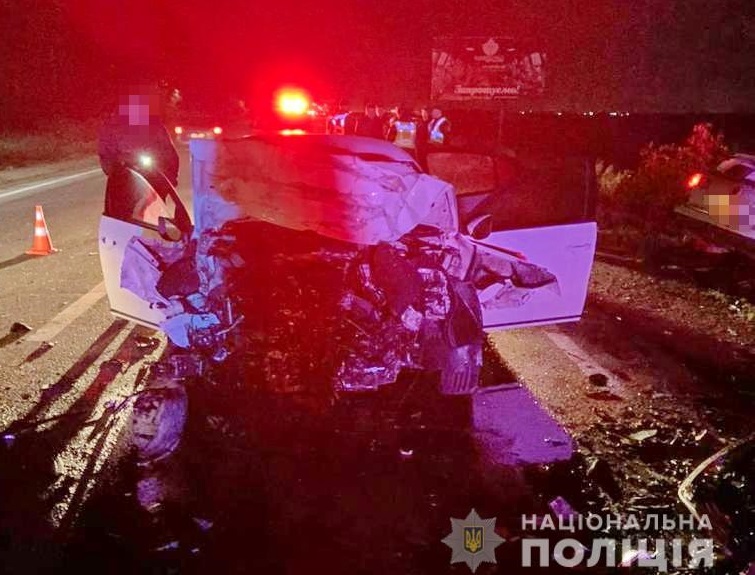 Опубліковано відео з місця смертельної ДТП біля села Іванівці Смертельна ДТП на трасі Київ-Чоп біля села Іванівці. Опубліковано відео