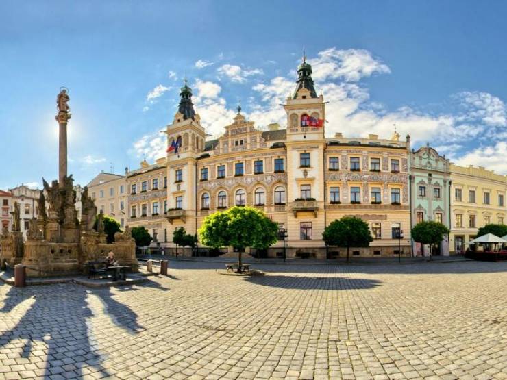 У Чехії затримали 4 жителів Закарпаття. Їм загрожує до 10 років в’язниці У Чехії затримали 4 жителів Закарпаття. Їм загрожує до 10 років в’язниці
