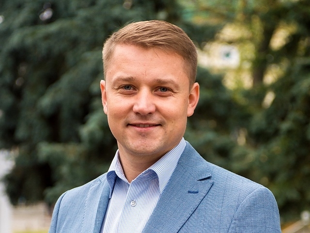 "Всіх запакуємо в автобус і вивеземо в їхнє рідне Закарпаття", – мер Рівного про ромів "Всіх запакуємо в автобус і вивеземо в їхнє рідне Закарпаття", – мер Рівного про ромів