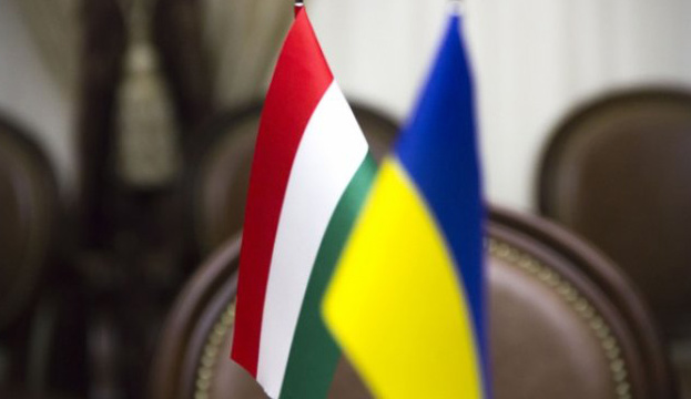 Україна й Угорщина домовились про взаємне визнання свідоцтв про вакцинацію Україна й Угорщина домовились про взаємне визнання свідоцтв про вакцинацію