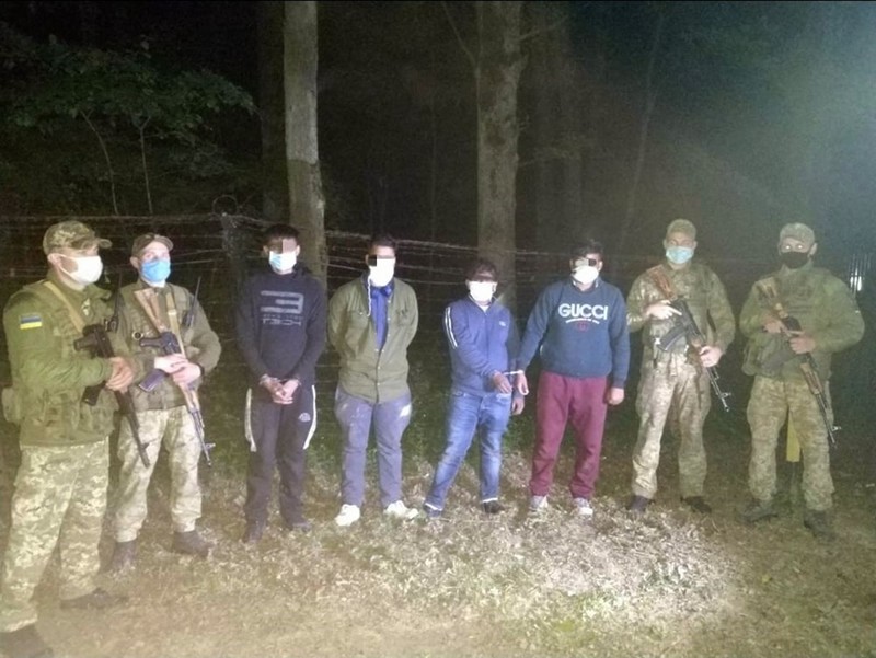 На Закарпатті викрили організатора незаконної міграції через українсько-словацький кордон
