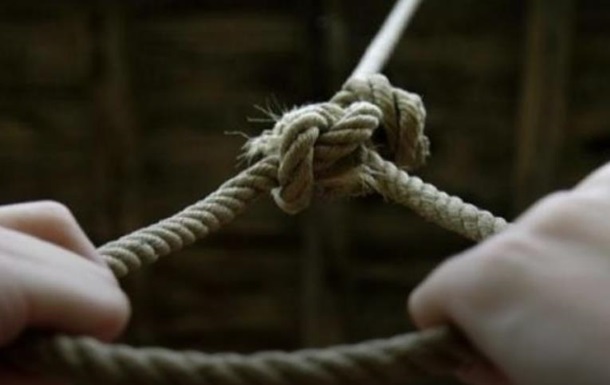 Не витримала знущань вітчима: дівчинка скоїла самогубство Не витримала знущань вітчима: дівчинка скоїла самогубство