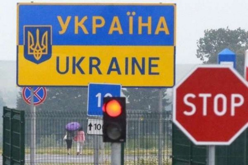Президент сусідньої країни наказав повністю перекрити кордон із Україною Президент сусідньої країни наказав повністю перекрити кордон із Україною