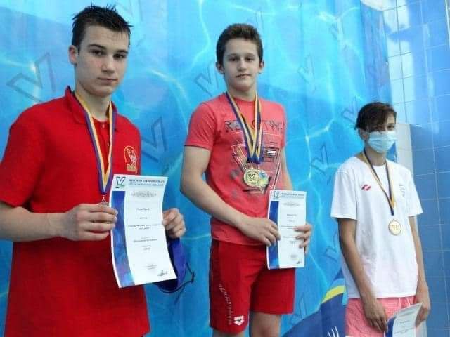 Закарпатські плавці підкорили всеукраїнські змагання Закарпатські плавці підкорили всеукраїнські змагання