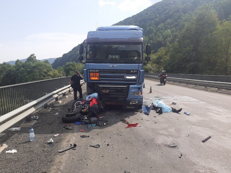 Загинув миттєво: на Закарпатті сьогодні сталась жахлива аварія Загинув миттєво: на Закарпатті сьогодні сталась жахлива аварія