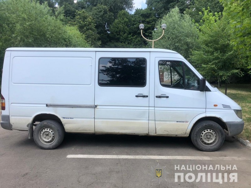 Мікроавтобус наїхав на 5-річну дитину Мікроавтобус наїхав на 5-річну дитину