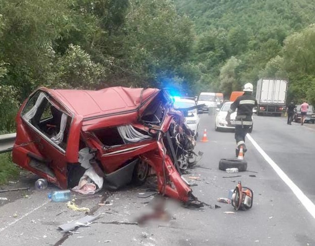 Аварія в Ганьковиці: лікарі розповіли, в якому стані постраждалі Аварія в Ганьковиці: лікарі розповіли, в якому стані постраждалі
