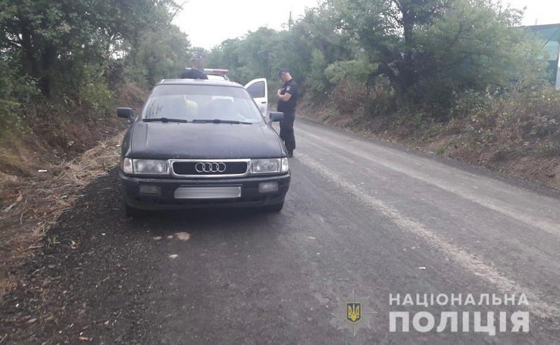 У Виноградові в порушника ПДР вилучили згортки з наркотиками У Виноградові в порушника ПДР вилучили згортки з наркотиками