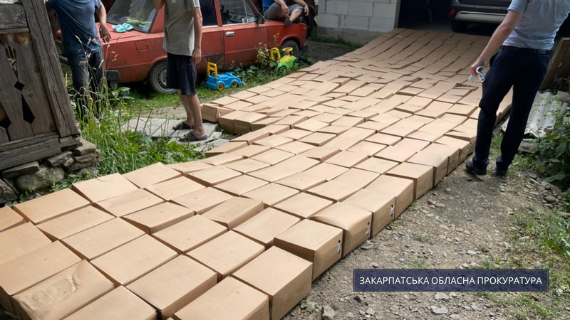 Закарпатський підприємець побив поліцейського Закарпатський підприємець побив поліцейського
