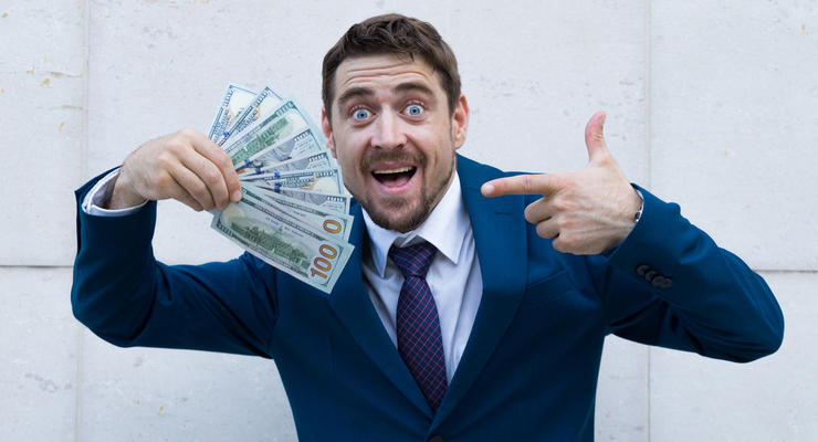 Вперше в історії середня зарплата українців перевищила 500 доларів Вперше в історії середня зарплата українців перевищила 500 доларів