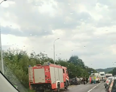 Моторошна аварія: рух обмежено Моторошна аварія: рух обмежено