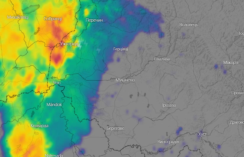 На Закарпаття насувається негода: в області оголошено штормове попередження На Закарпаття насувається негода: в області оголошено штормове попередження
