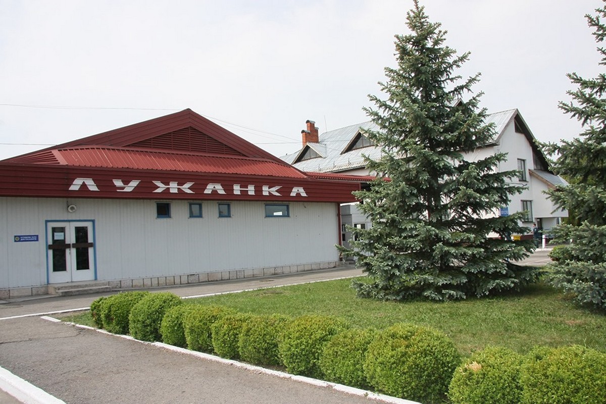 Спецоперація на КПП: затримали мера і його заступника Спецоперація на КПП Лужанка: затримали мера Миколаєва і його заступника