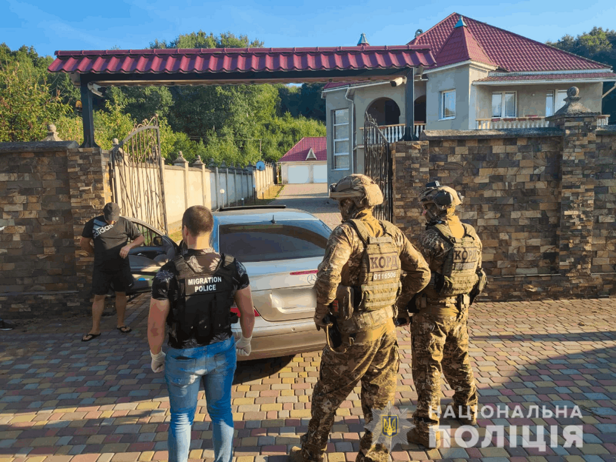 Спецоперація на Закарпатті: всі подробиці від правоохоронців Спецоперація на Закарпатті: всі подробиці від правоохоронців