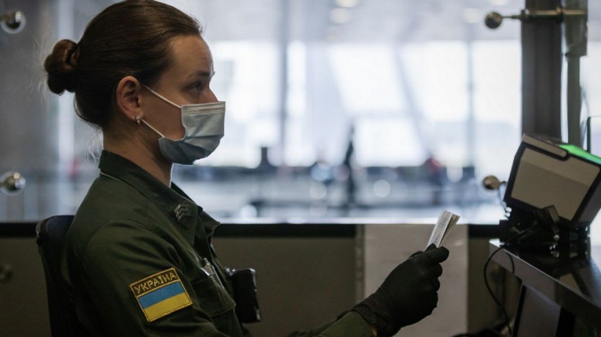 Кабмін змінив правила в’їзду в Україну Кабмін змінив правила в’їзду в Україну