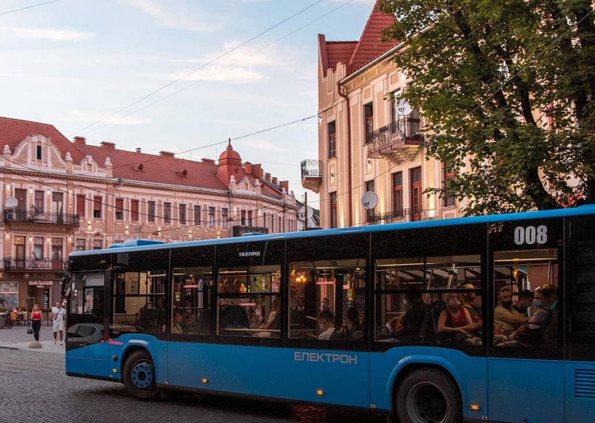 В Ужгороді відновлюють курсування автобусу на популярному маршруті В Ужгороді відновлюють курсування автобусу на популярному маршруті