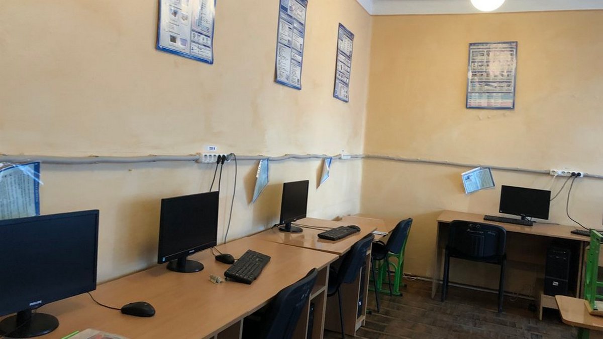 Школа у селі Страбичово розпочала роботу, більшість порушень усунуто Школа у селі Страбичово розпочала роботу, більшість порушень усунуто