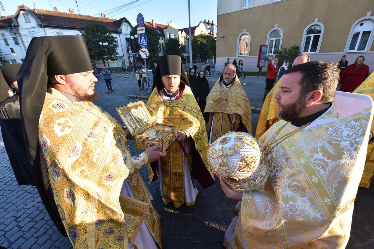 Мукачево зустріло велику святиню Мукачево зустріло велику святиню