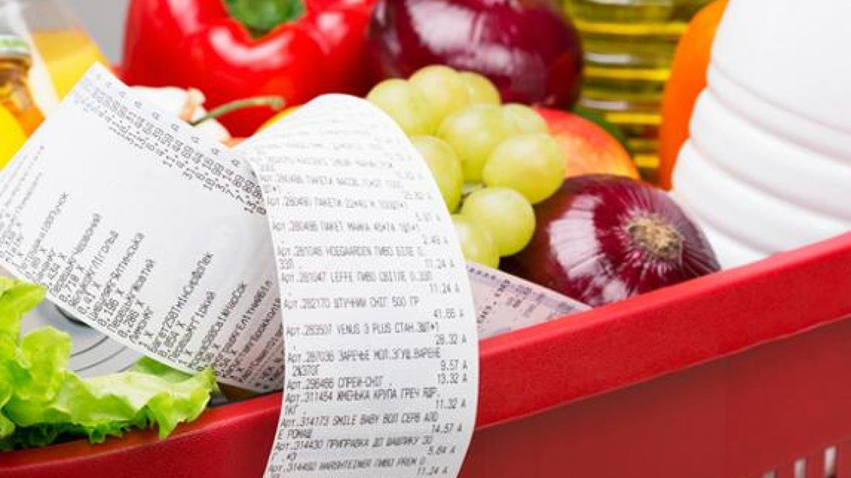 Ціни на продукти в Україні змінилися: що подешевшало Ціни на продукти в Україні змінилися: що подешевшало